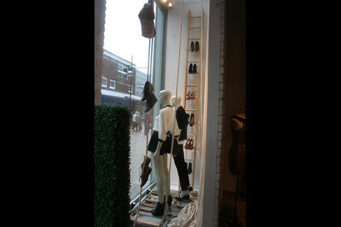 River Island, Swindon